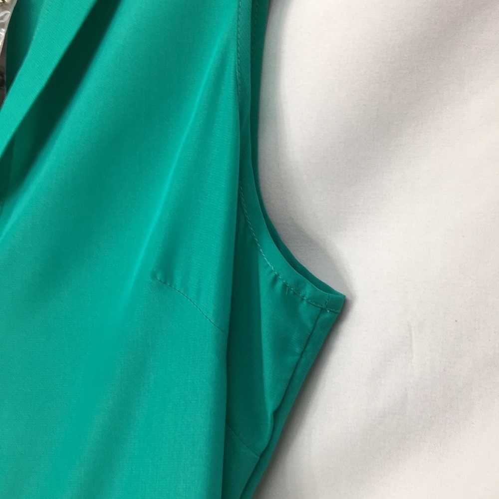 Bebe Women’s Green Sandi Open Back Mini Dress Size XXS NEW With Tags - Picture 8 of 13